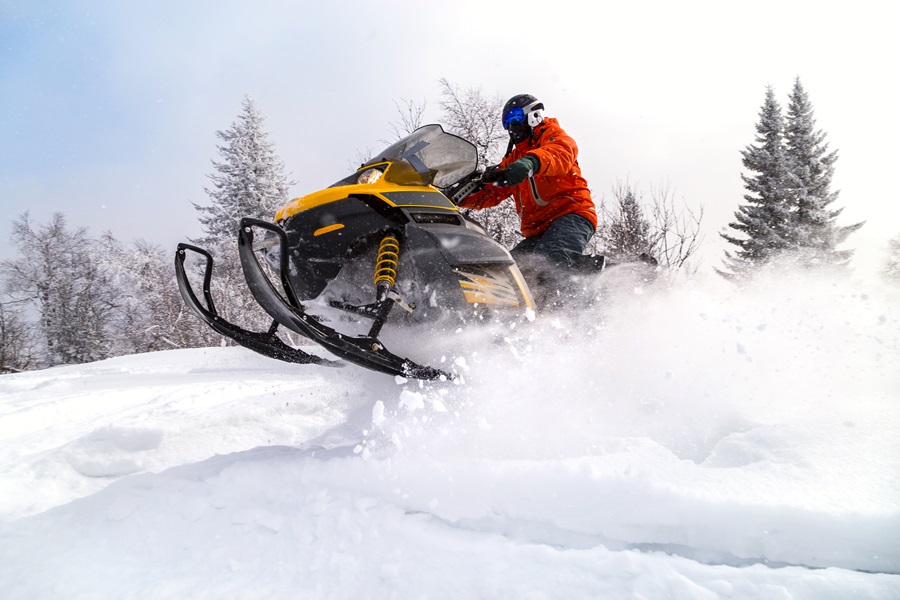 Actividad de motos de nieve en Ordino