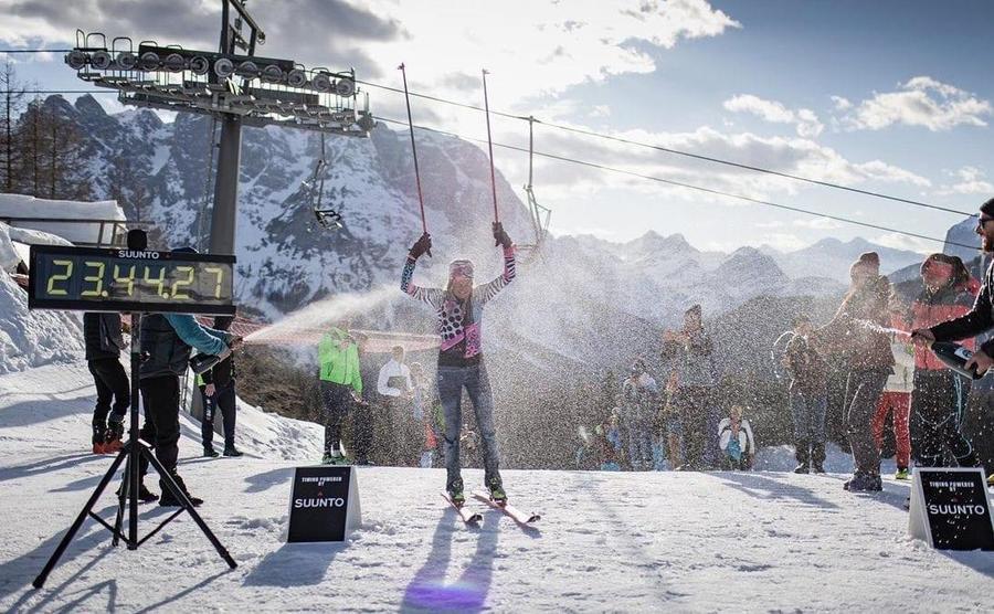  Martina Valmassoi rompiendo el récord de desnivel.
