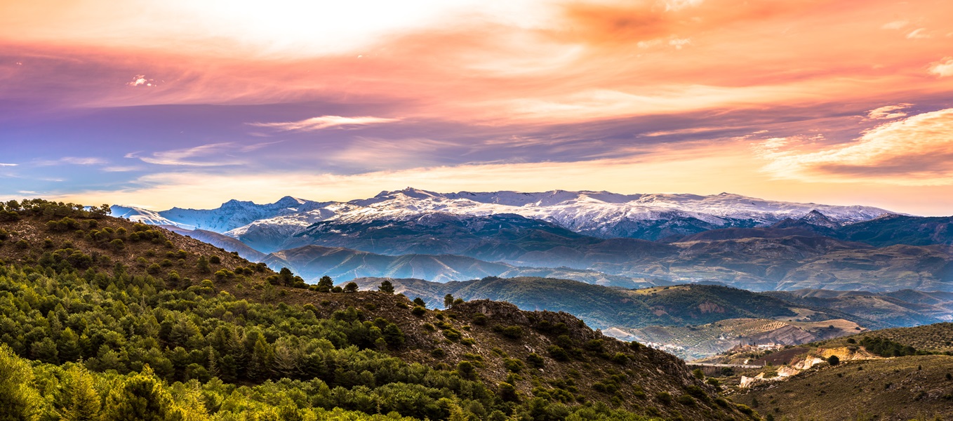 Vistas de una de los valles más bonitos de Sierra Nevada 