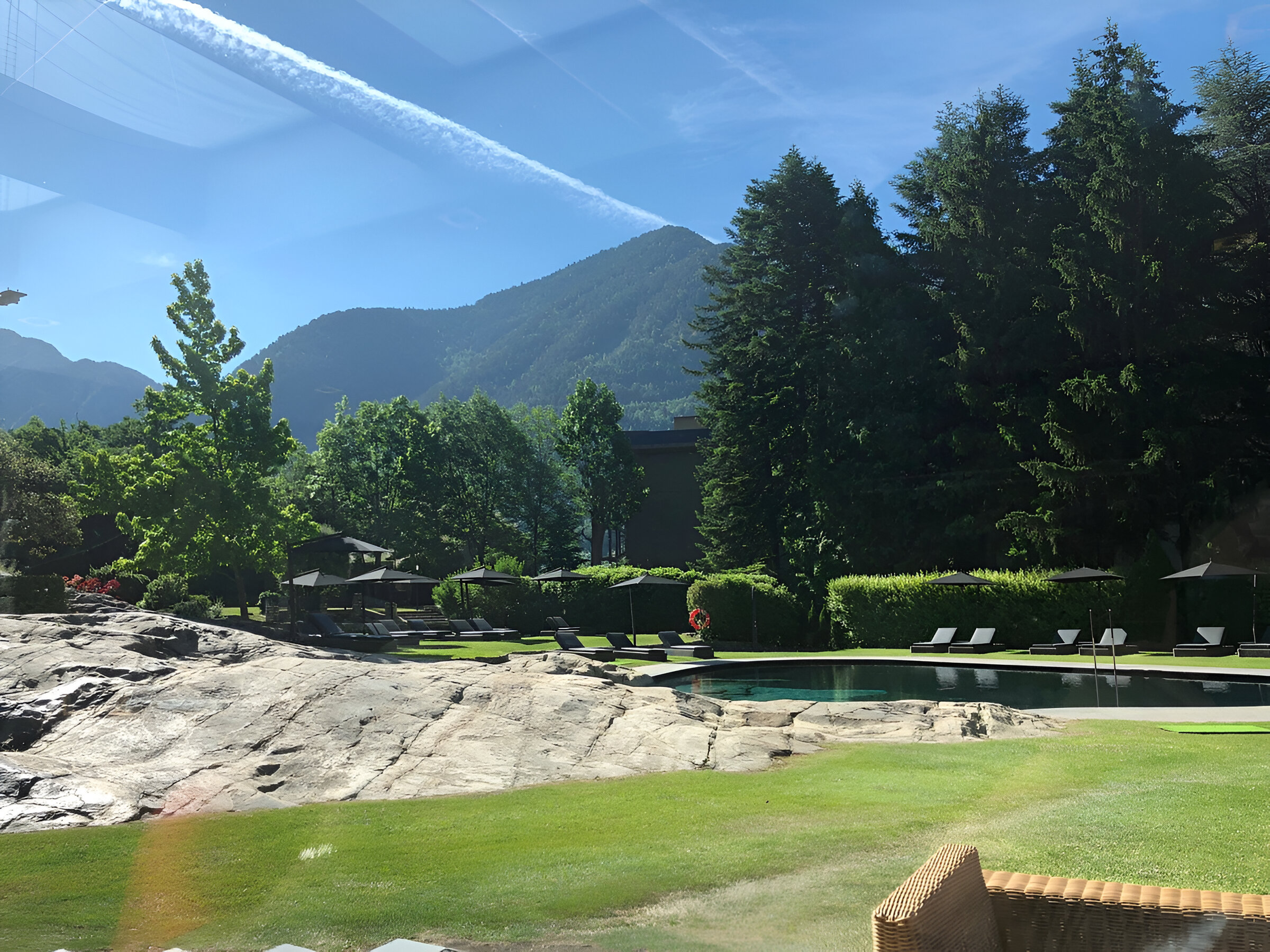 Las vistas desde la piscina del Hotel Andorra Park 