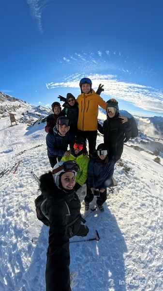 Siempre es buen momento para viajar a los Alpes con amigos.